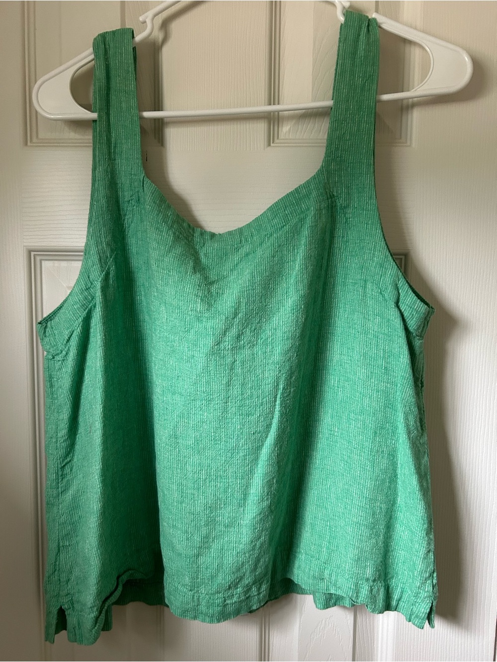 Green Linen-Blend Square-Neck Tank - Picture 3 of 3